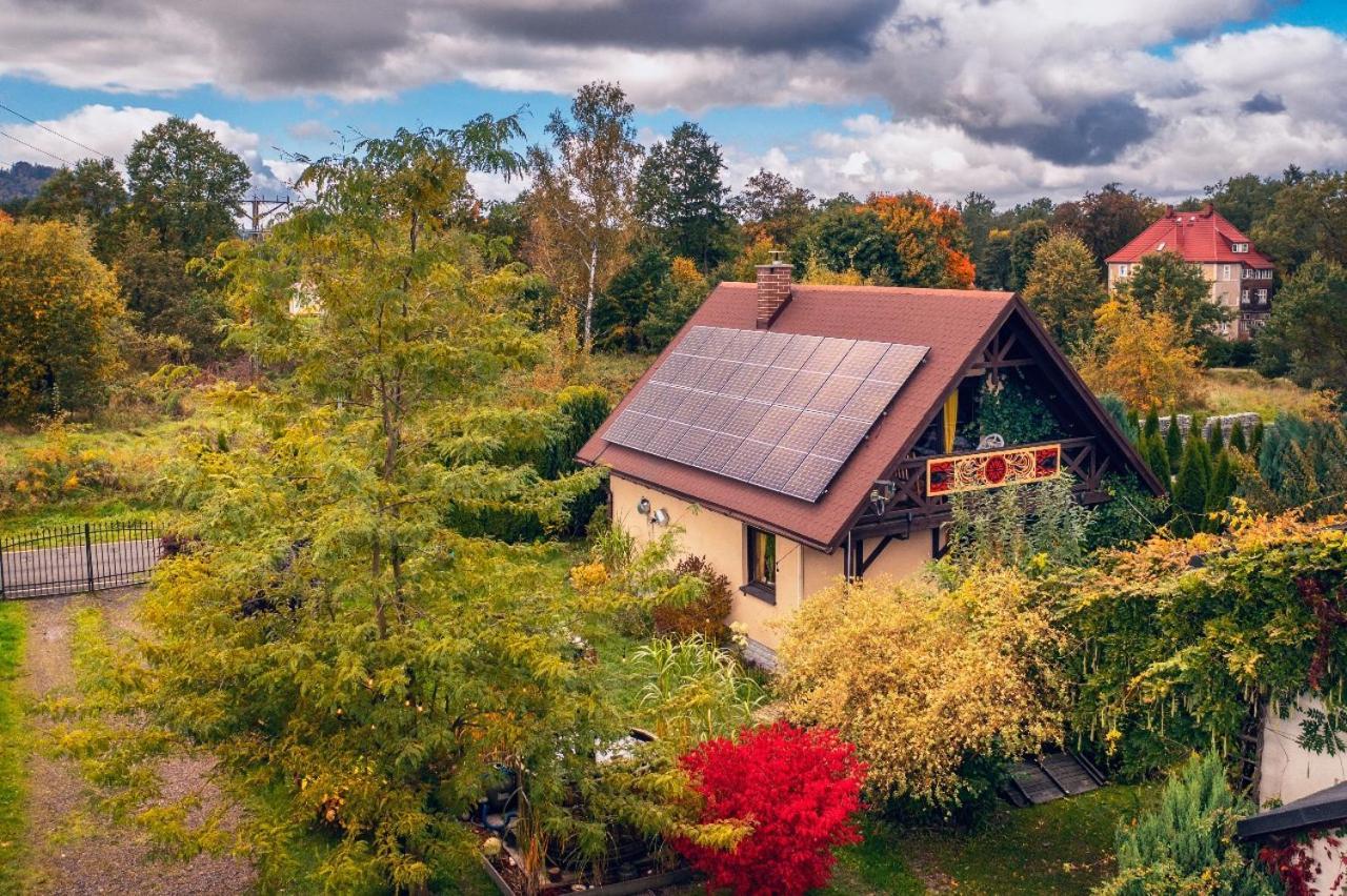 Smyrkowy Dom Z Kominkiem Z Goraca Balia Kolo Karpacza Janowice Wielkie Exterior foto
